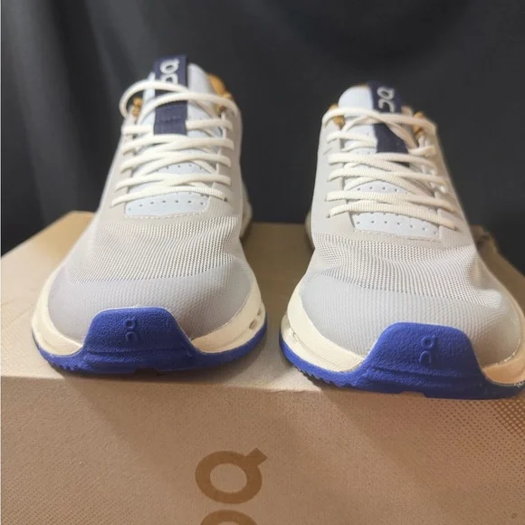 On Running Running Women’s Cloudnova Form 2 Sneakers in White & Blue BNIB Size8 - Picture 1 of 7